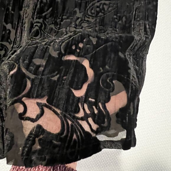 Black Burnout Velvet Peasant Top Floral Semi Sheer Fairy Whimsey Goth Size L - Picture 7 of 11
